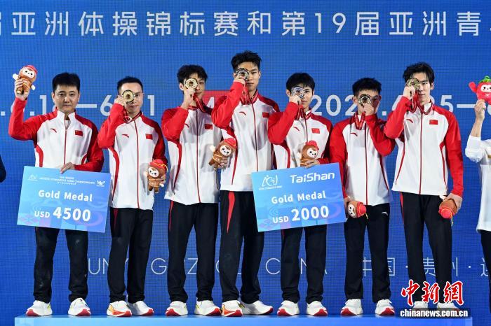 对阵双方的战术布局与临场应变，是决定比赛走向的关键。我们将为您详细解读教练组的策略，以及球员们如何执行。 - 世界杯半决赛最新消息