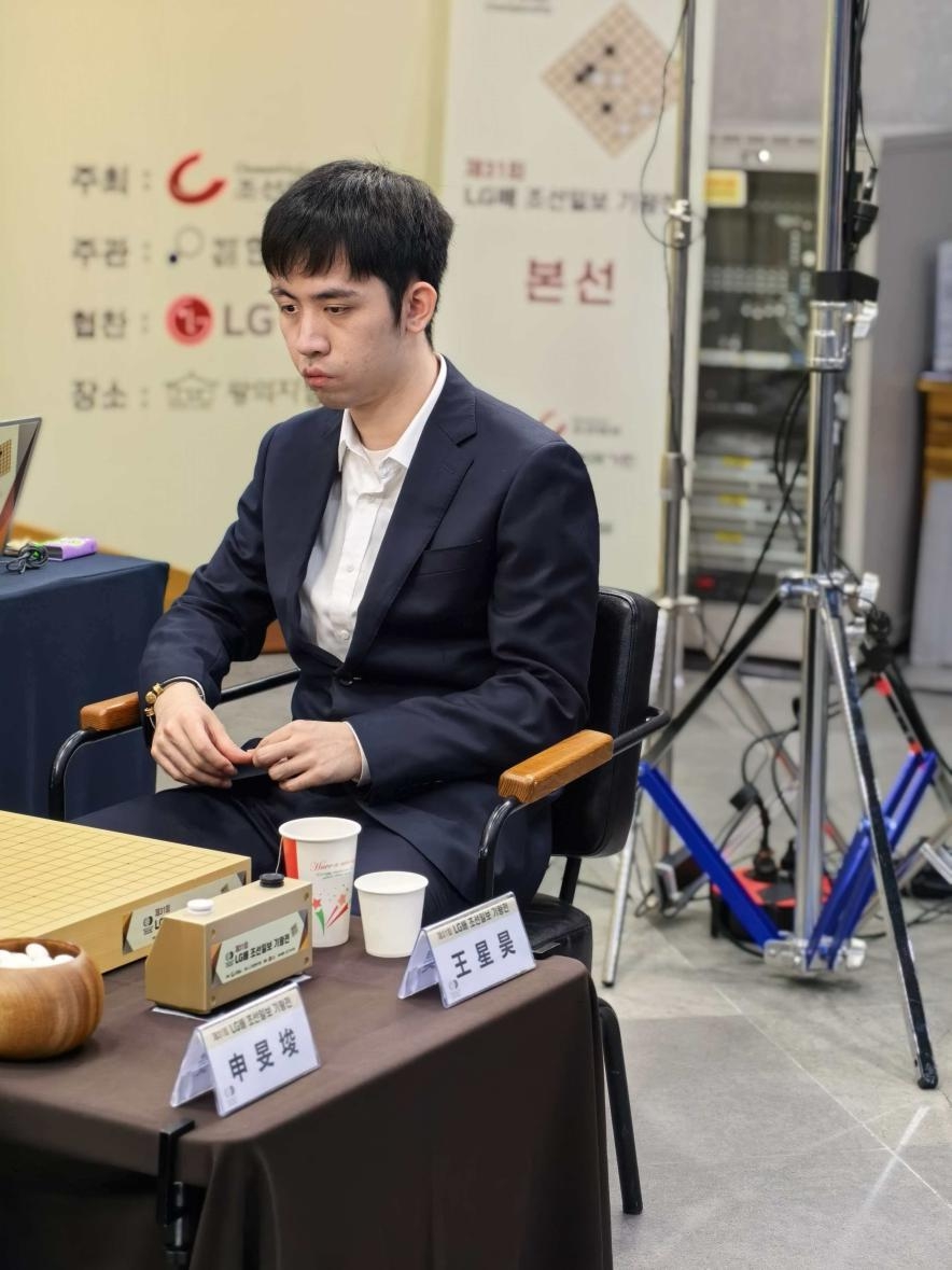 对阵双方的战术布局与临场应变，是决定比赛走向的关键。我们将为您详细解读教练组的策略，以及球员们如何执行。 - 世界杯半决赛最新消息